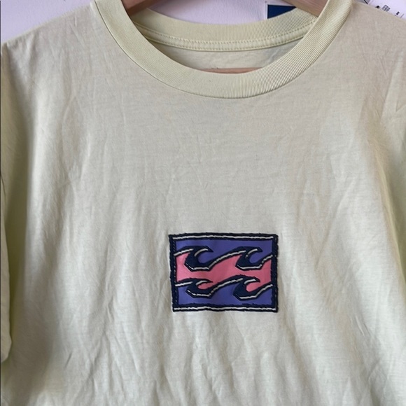 Billabong Chest Wave Washed Short Sleeve T-Shirt - Picture 3 of 8